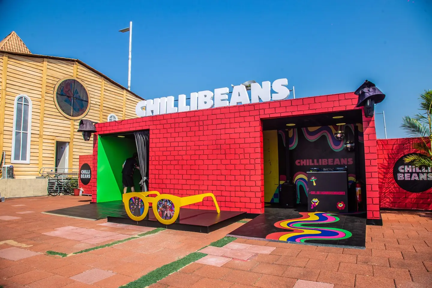 CHILLI BEANS — No Rock in Rio (2/2)